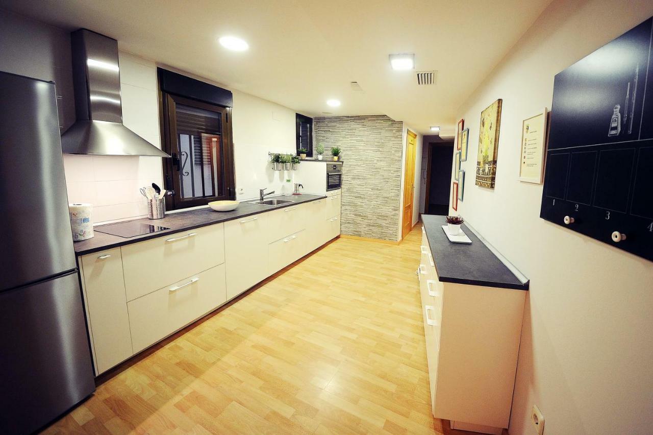 Dones Apartamento En El Casco Historico De Zaragoza Bagian luar foto